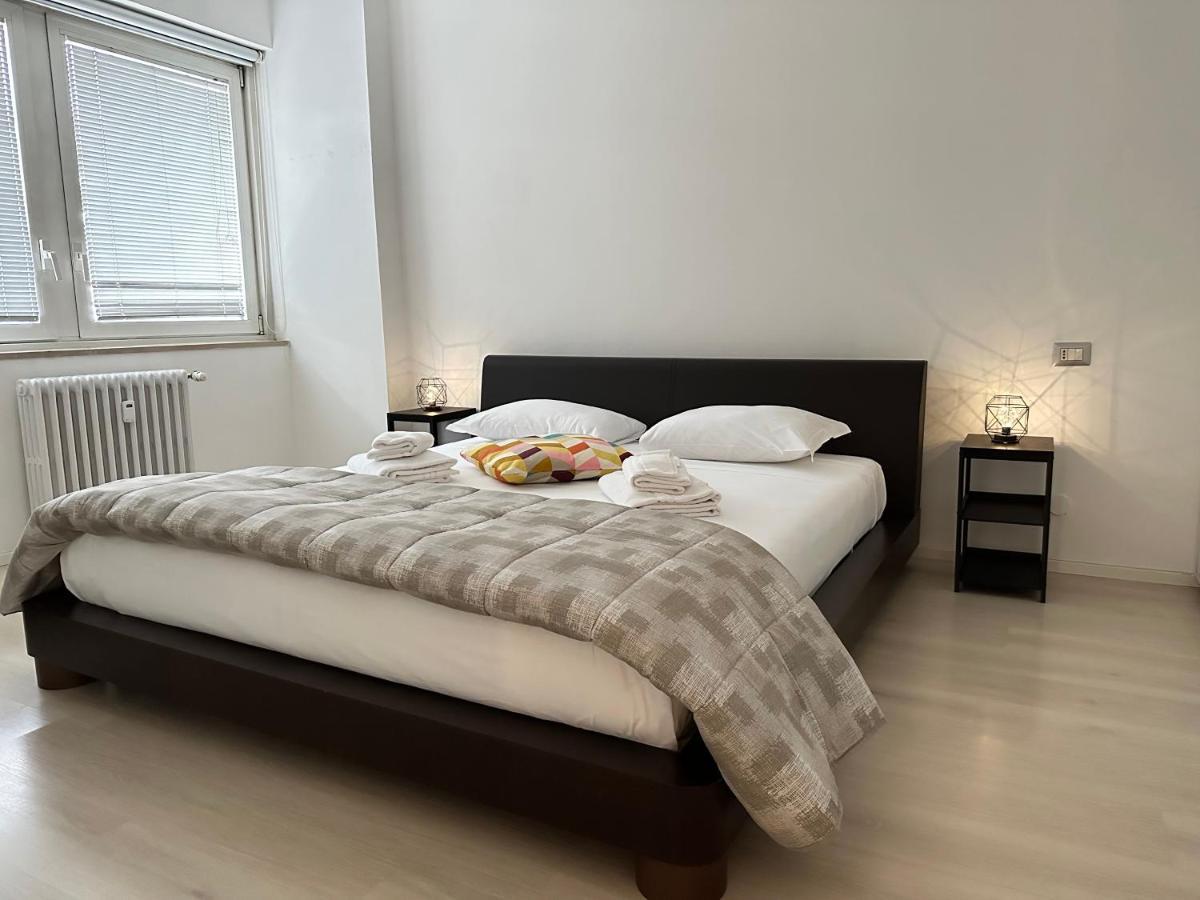 Feel - Casa Di Luce Apartman Bergamo Kültér fotó